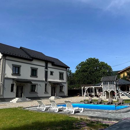 Hotel Margo Jaremče Exteriér fotografie